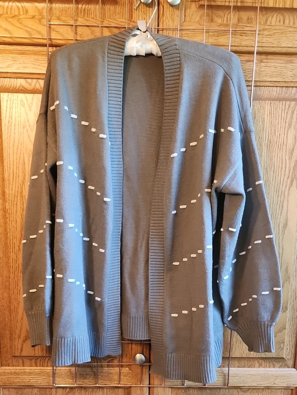 Open-Front Olive Green Cardigan with White Stitch Accents, Size L